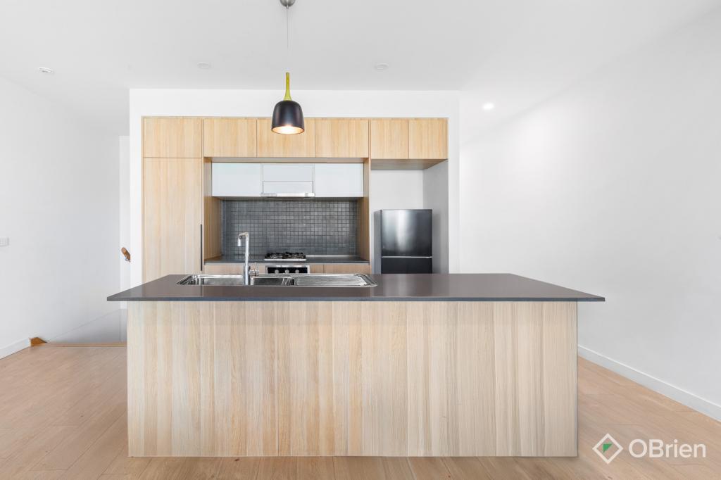 28 Glasson Pl, Point Cook, VIC 3030