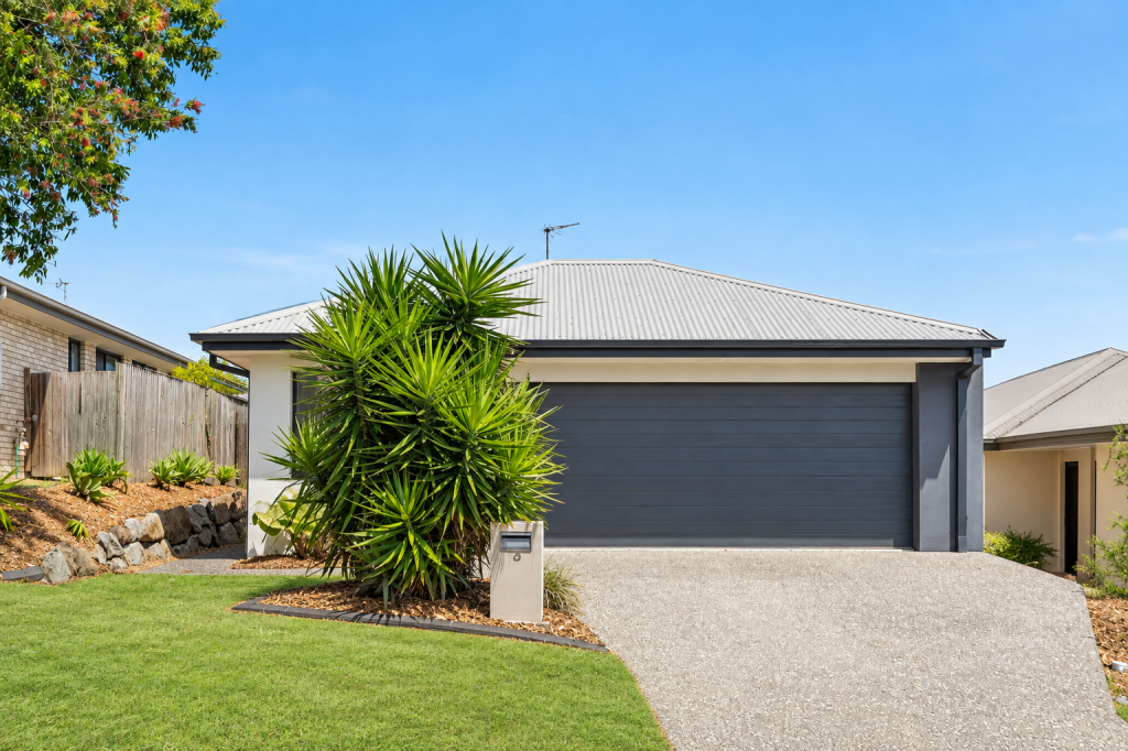 15 KUFSTEIN RD, COOMERA, QLD 4209