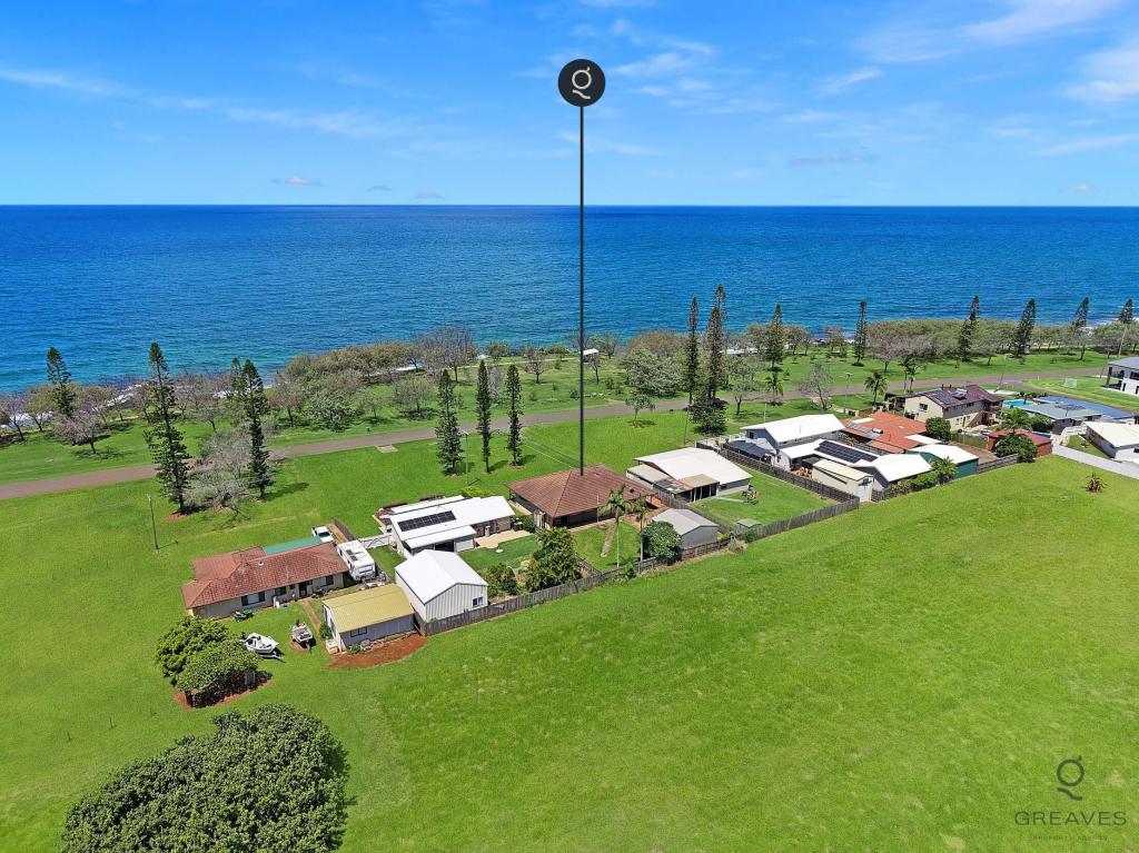 122 ESPLANADE, ELLIOTT HEADS, QLD 4670