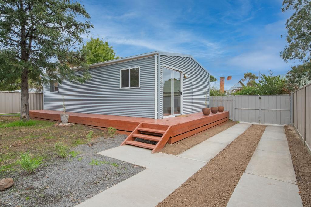 13a Churchill Ave, Flora Hill, VIC 3550