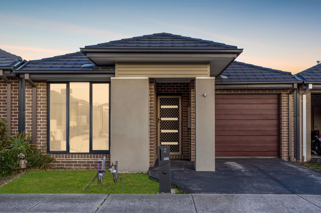 12 Loudon Cct, Craigieburn, VIC 3064