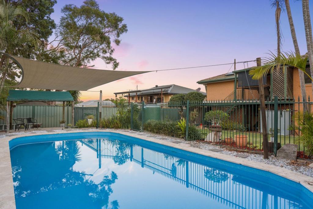4 Rumsey Dr, Raceview, QLD 4305