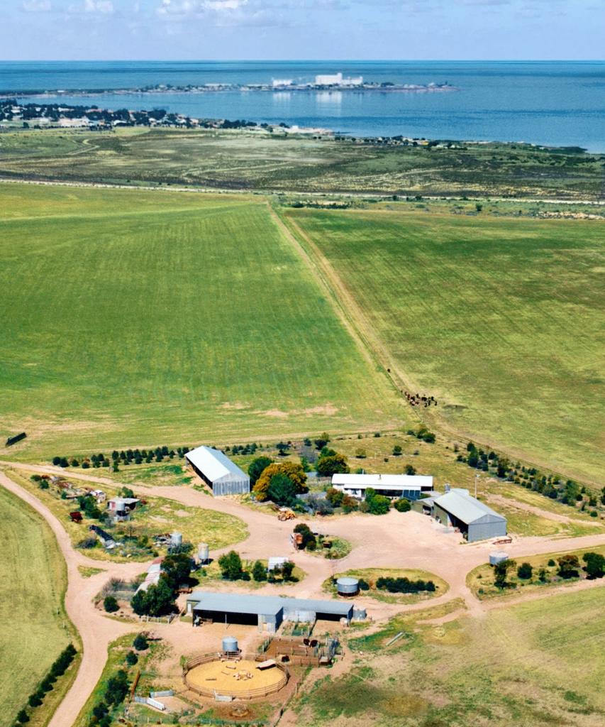 46884 Eyre Hwy, Ceduna, SA 5690