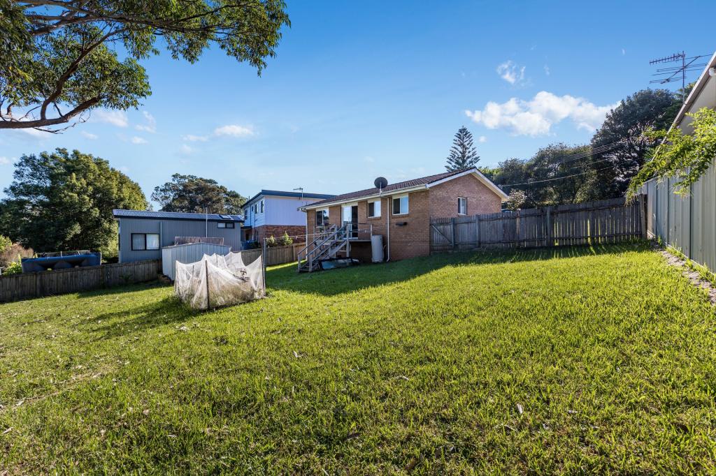 8 Pengana Cres, Mollymook, NSW 2539