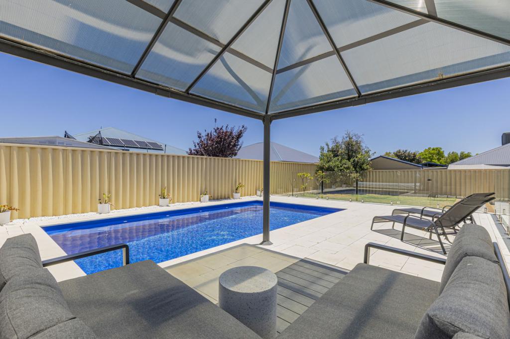 28 WOODSTOCK WAY, BUTLER, WA 6036