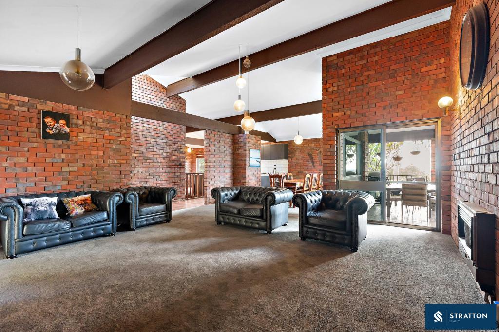 27 Lowannaa Rd, Martin, WA 6110