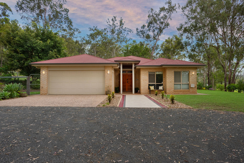 25 Waterhouse Rd, Summerholm, QLD 4341