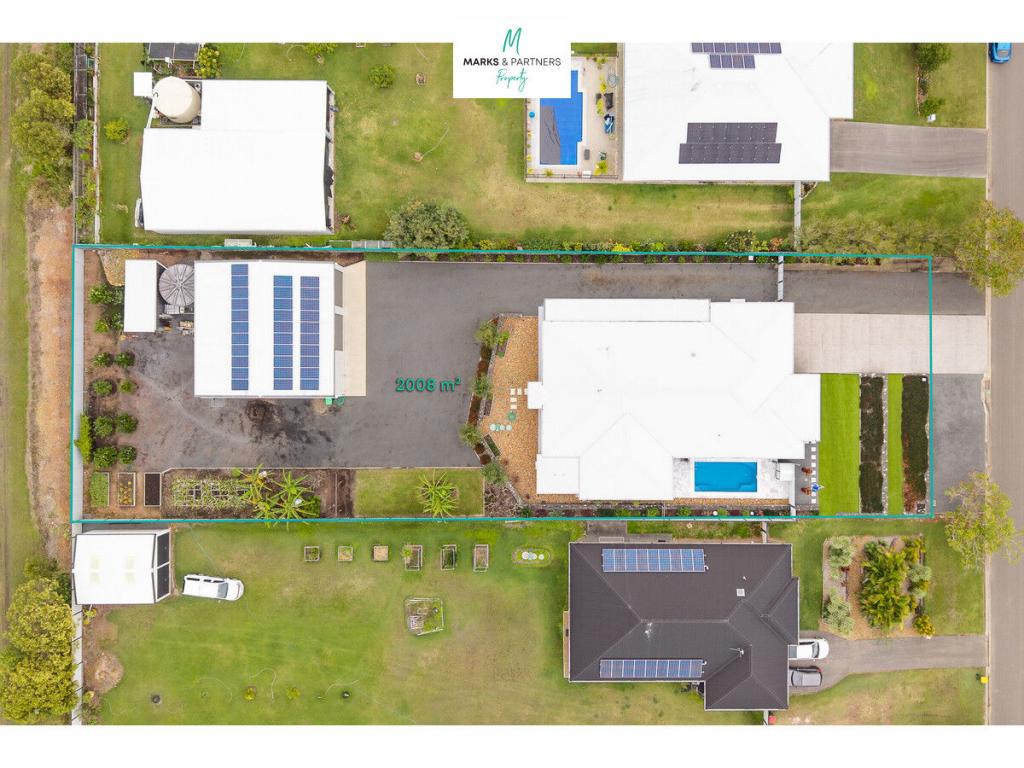 12 Mahalo Rd, Booral, QLD 4655
