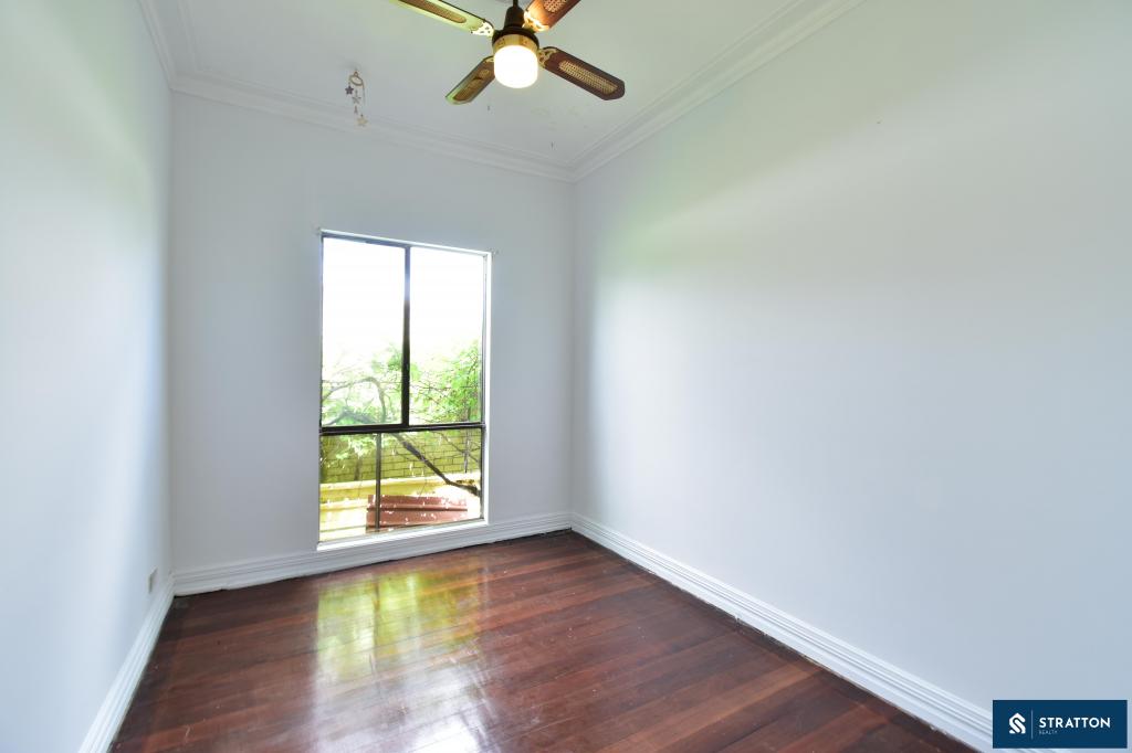 355 Railway Ave, Armadale, WA 6112