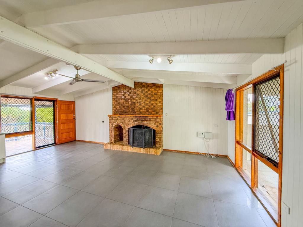 82 Greenwood Village Rd, Redbank Plains, QLD 4301