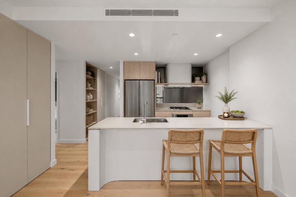 802/7 MERMAID AVE, MERMAID BEACH, QLD 4218