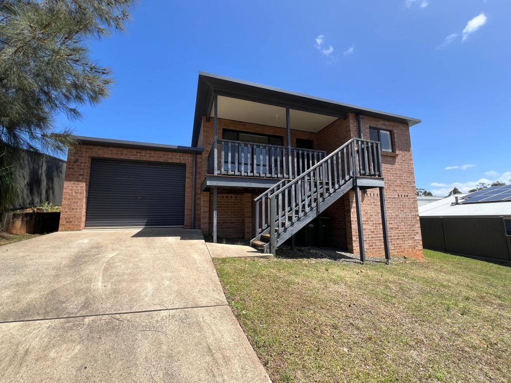 18 Broomfield Cres, Long Beach, NSW 2536