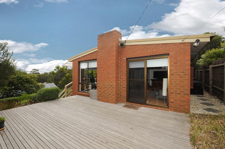 2 WYENA ST, RYE, VIC 3941