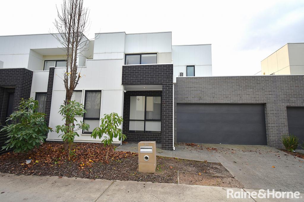 34 Quarter Cct, Springvale, VIC 3171