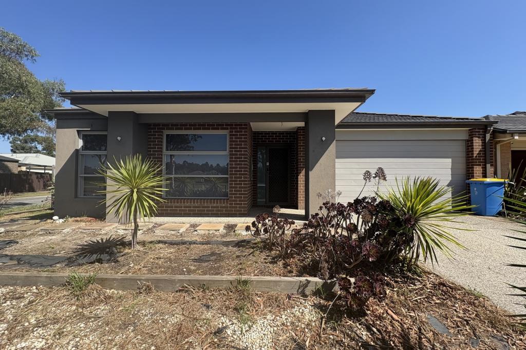 37 Copernicus Cct, Cranbourne West, VIC 3977