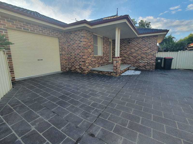 8a Merrinee Pl, Hillvue, NSW 2340