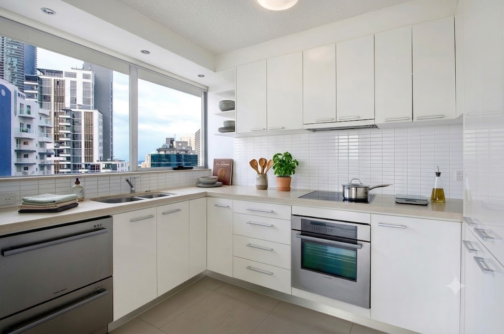 111/32 Riverview Pde, Surfers Paradise, QLD 4217