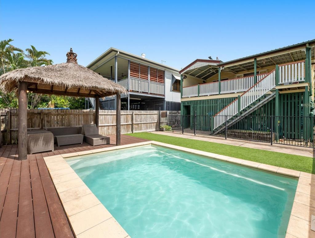 2 Flower St, Woolloongabba, QLD 4102