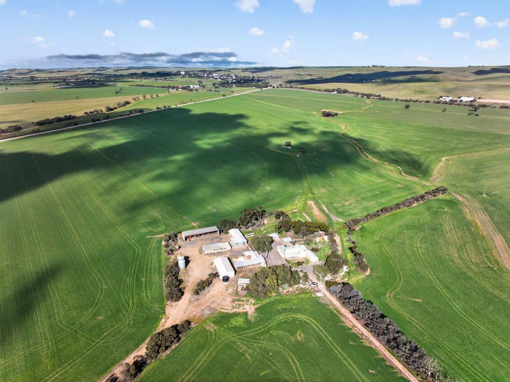 'MURRAYS' MYRTLE RD, EUDUNDA, SA 5374