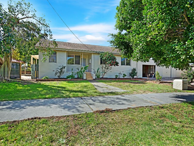 2 ISLAND QUEEN ST, WITHERS, WA 6230