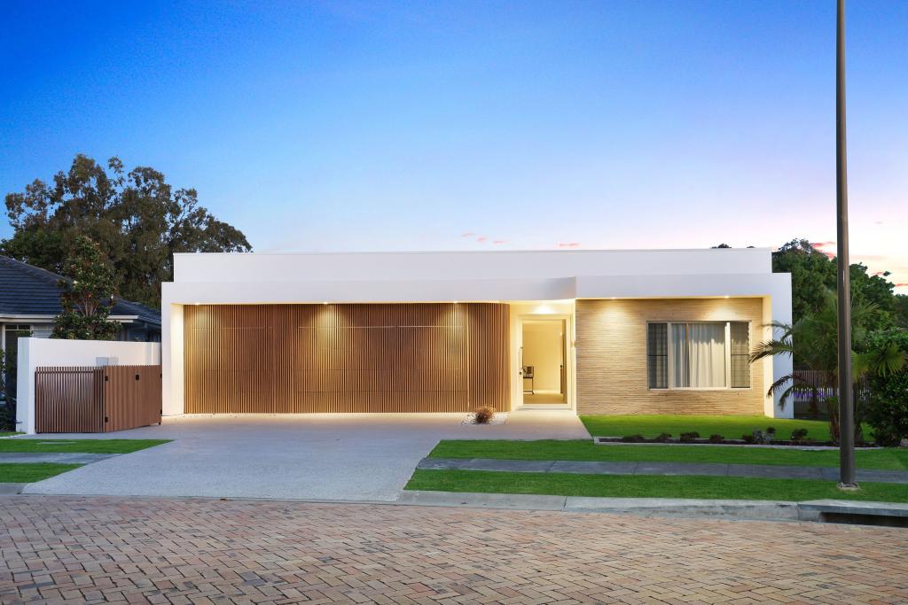 3057 Forest Hills Dr, Hope Island, QLD 4212