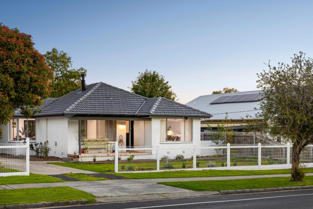 25 Howey St, Gisborne, VIC 3437