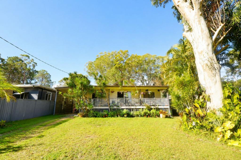 32 Nugent St, Macleay Island, QLD 4184