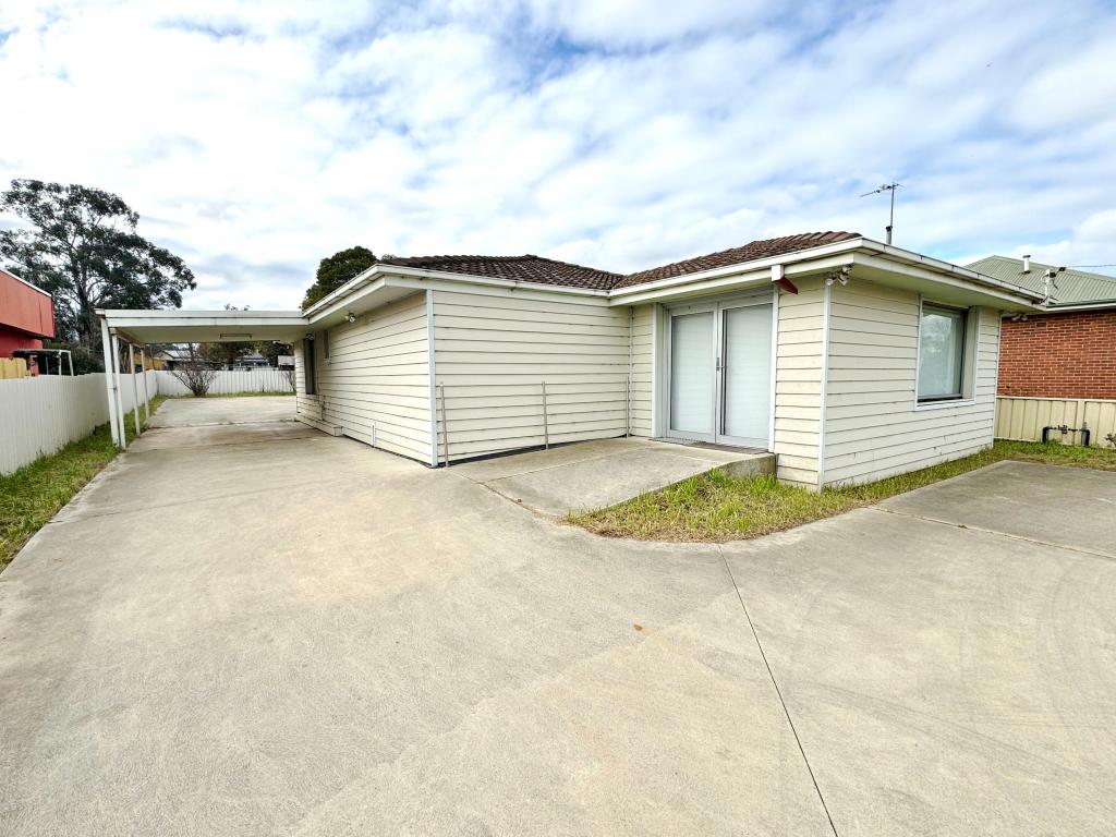 13 Lovell St, Young, NSW 2594