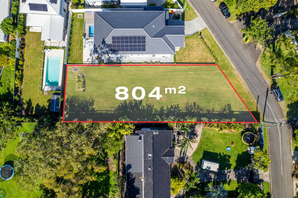 8 BELLARA ST, ASHMORE, QLD 4214