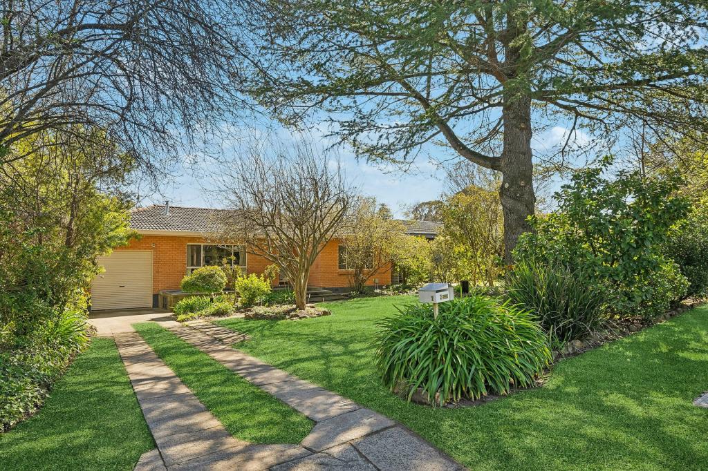 2 Aminya Pl, Orange, NSW 2800