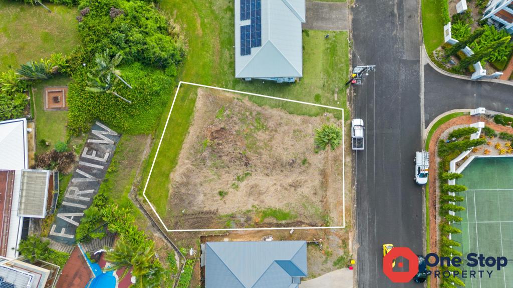 9 Munro Tce, Mooroobool, QLD 4870