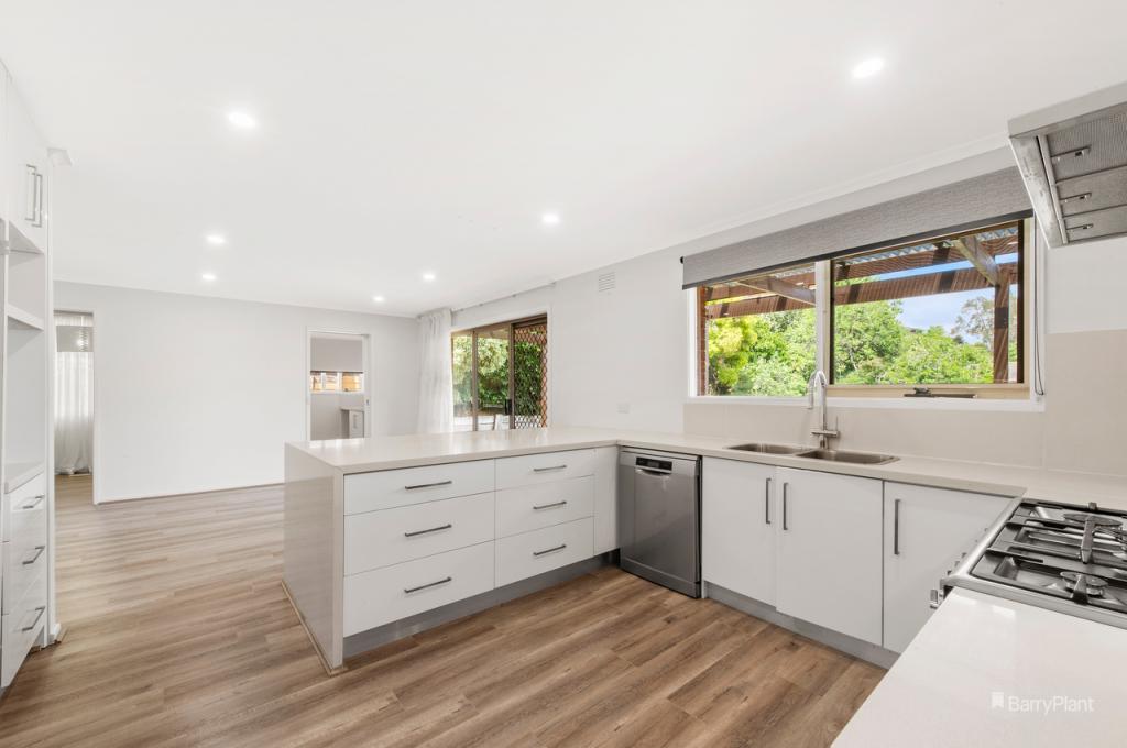 17 Crofton Terrace, Doncaster East, VIC 3109 House for rent OnTheHouse