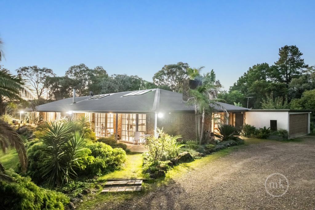 295 Kangaroo Ground Warrandyte Rd, Kangaroo Ground, VIC 3097