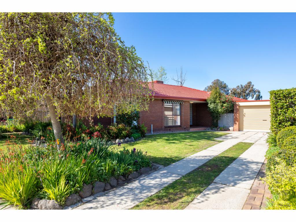 6 CAMPBELL AVE, WEST WODONGA, VIC 3690