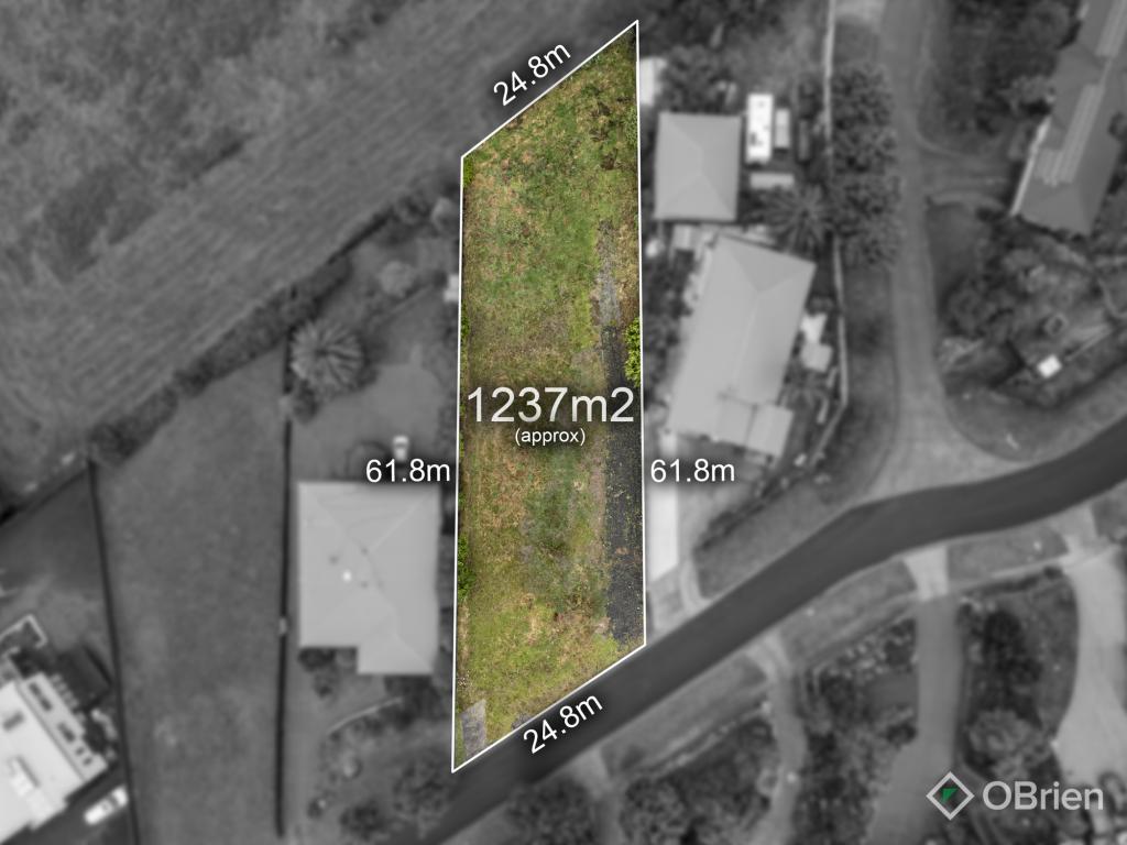 33 Highland Dr, Pakenham, VIC 3810