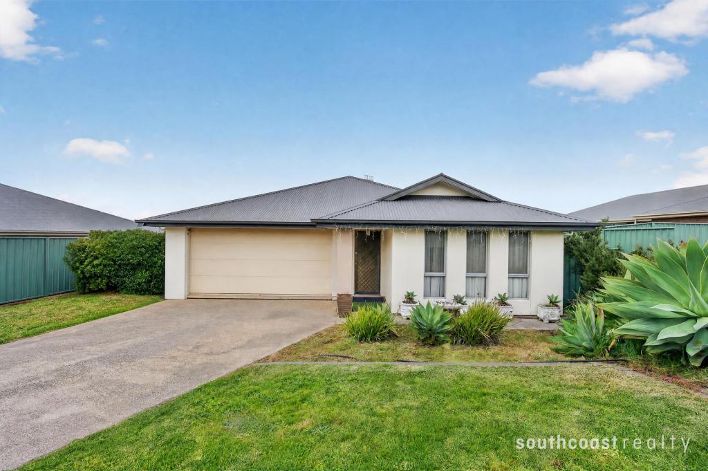 28 SHIELDS CRES, ENCOUNTER BAY, SA 5211