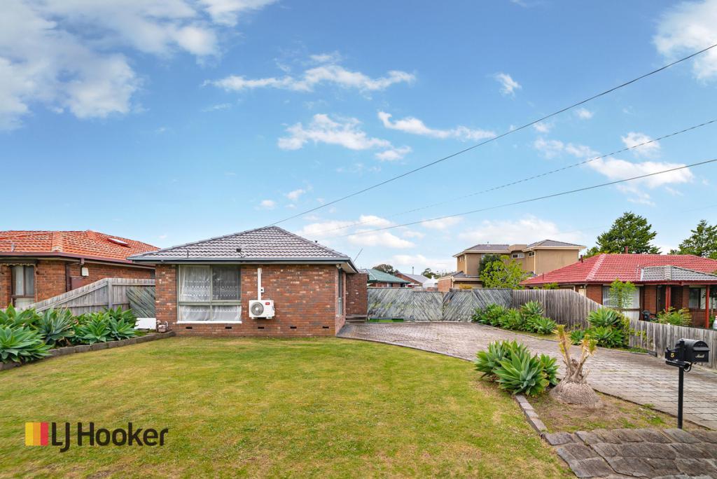 5 Telford Ct, Meadow Heights, VIC 3048