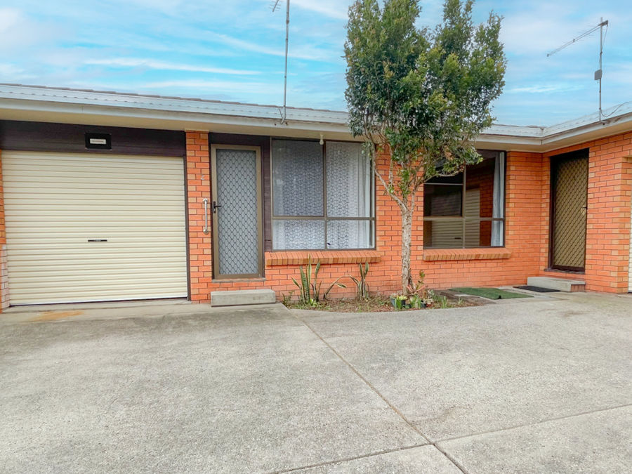 2/2 Wybalena Cres, Toormina, NSW 2452