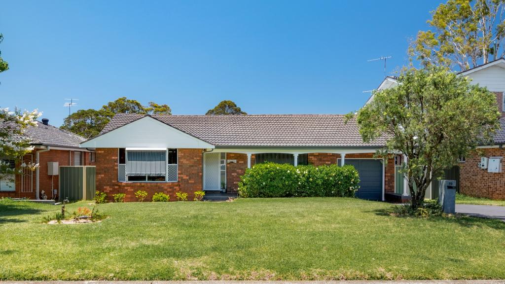 70 Trobriand Cres, Glenfield, NSW 2167