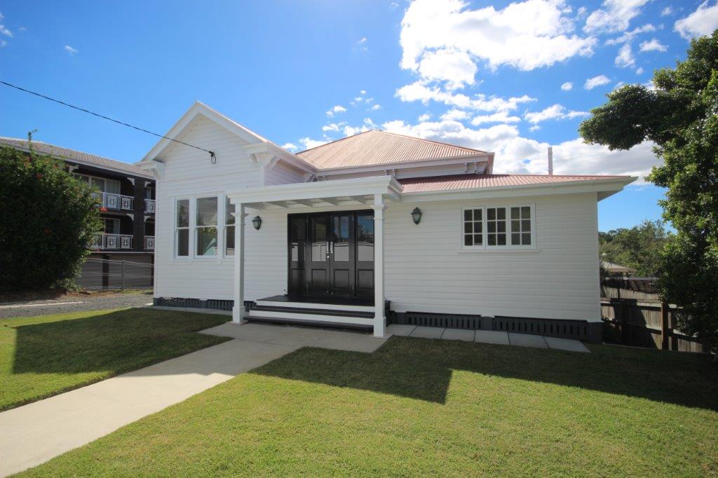 17 Stanley Tce, Taringa, QLD 4068