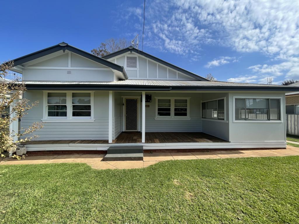 10 Bartley St, Forbes, NSW 2871