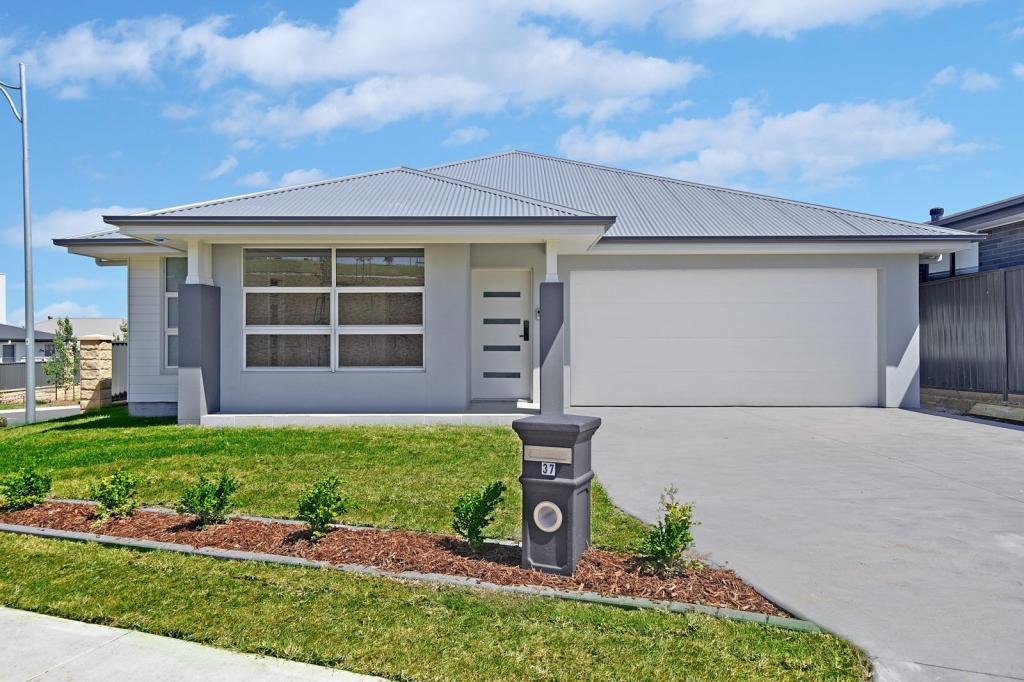 37 SUNSTONE WAY, LEPPINGTON, NSW 2179