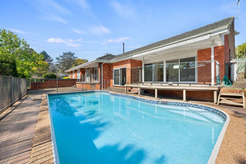24 Warrowa Ave, West Pymble, NSW 2073
