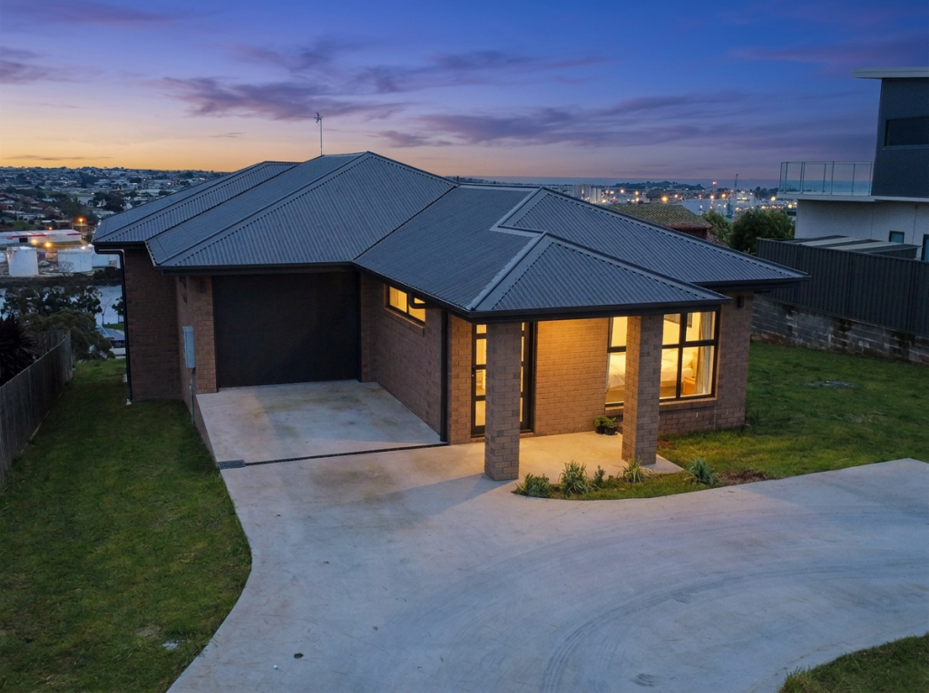 30 Skyline Dr, East Devonport, TAS 7310