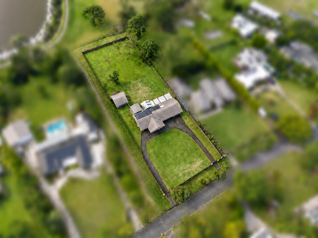 8 Oberon Way, Oxenford, QLD 4210