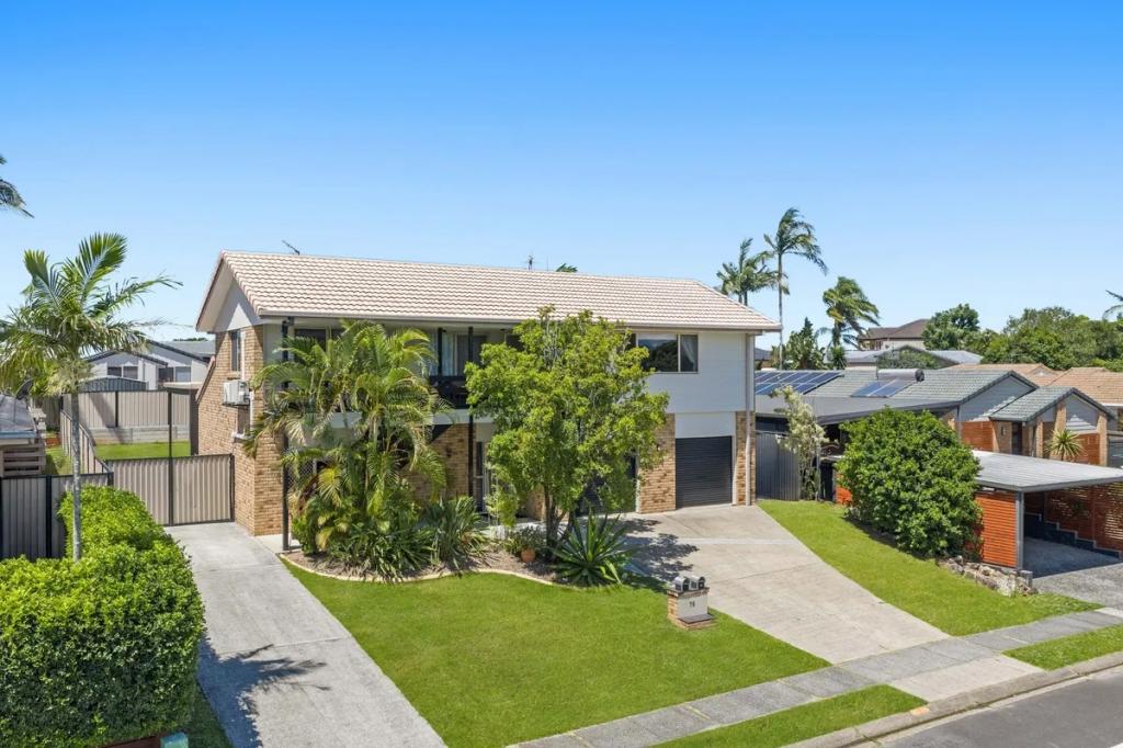 76 Hickey Way Carrara, Carrara, QLD 4211