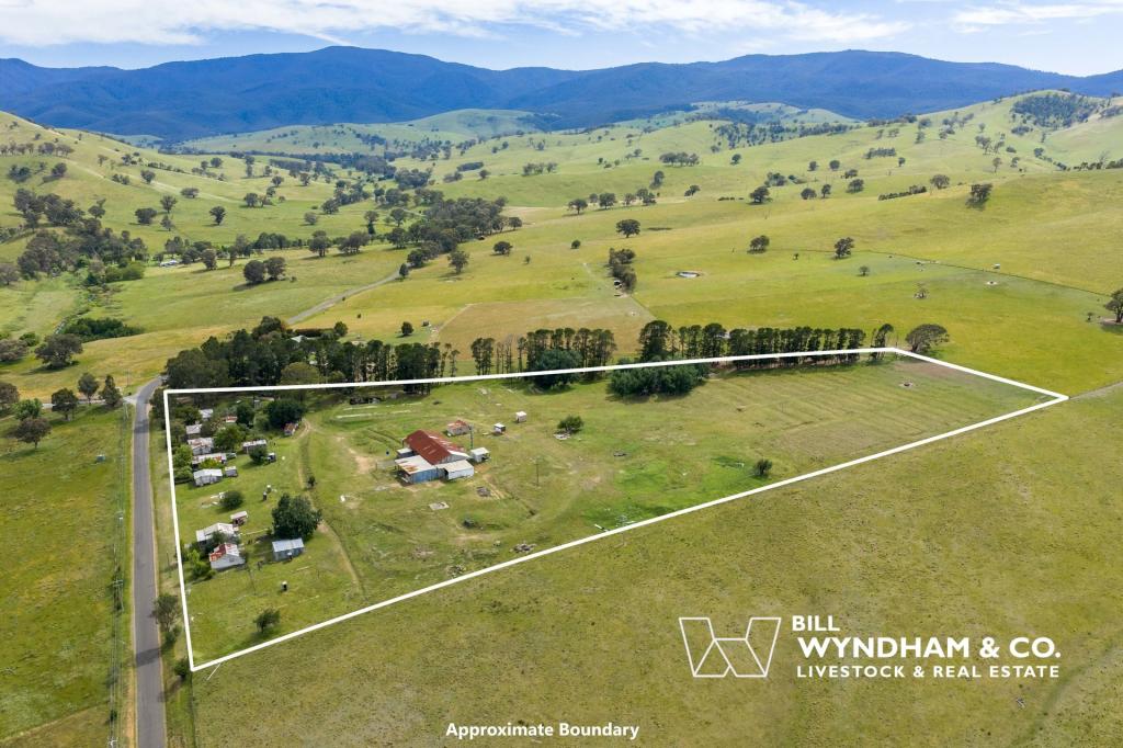 472 Little River Rd, Ensay North, VIC 3895