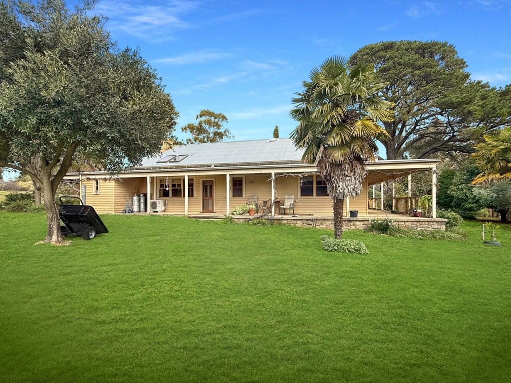 327 Bonnie Doon Rd, Marraweeney, VIC 3669
