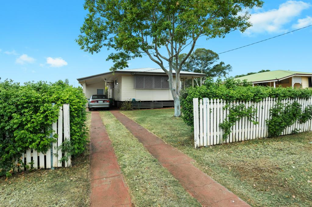 37 Proposch St, Oakey, QLD 4401