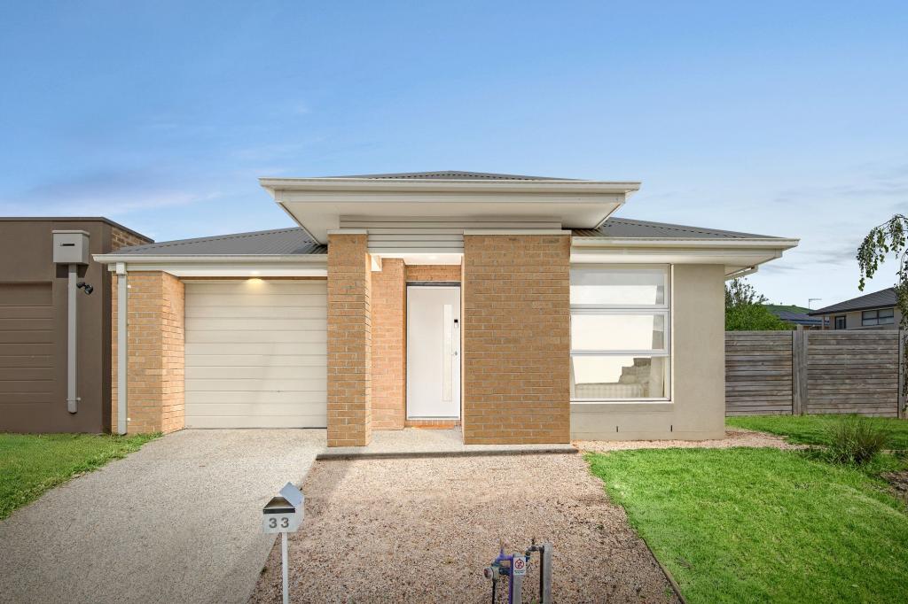 33 NATURA AVE, WERRIBEE, VIC 3030